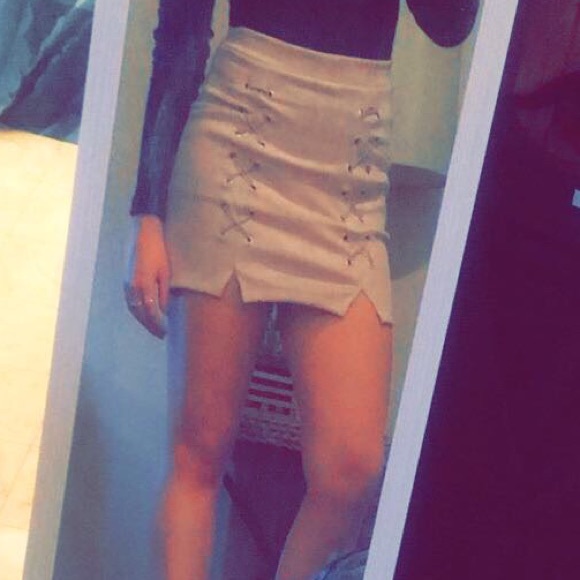 Suede mini skirt - Picture 1 of 1